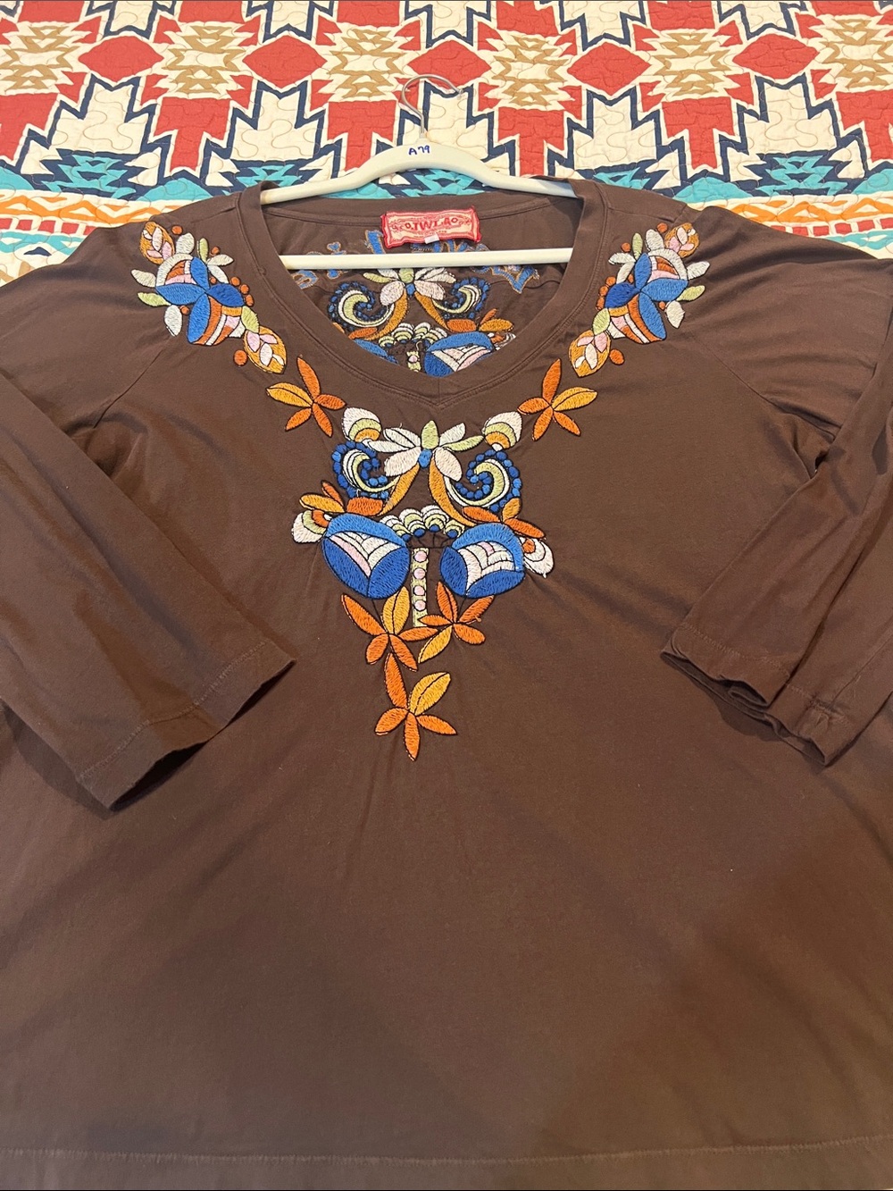 JWLA Embroidered V-Neck Long Sleeve Top in Brown